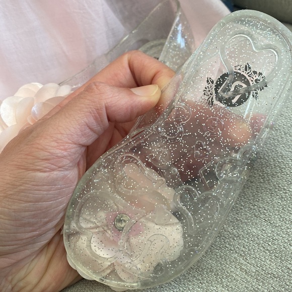 Adorable Pink Baby Dress and shoes set - Picture 4 of 4